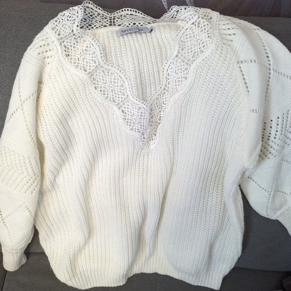 Sweater with lace trim - Picture 8 of 8